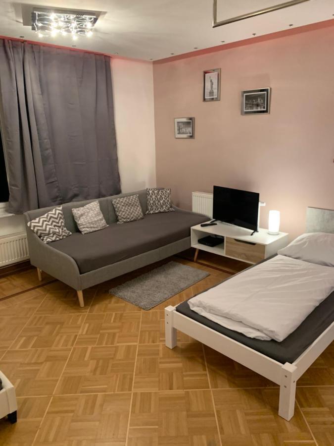 Aschaffapartment 4 Schlafzimmer Bis 10 Personen Bei Aschaffenburg Mainaschaff Экстерьер фото