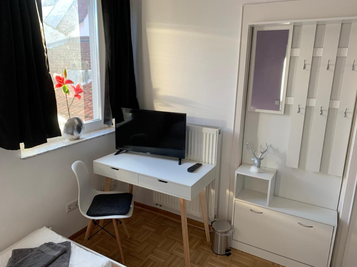 Aschaffapartment 4 Schlafzimmer Bis 10 Personen Bei Aschaffenburg Mainaschaff Экстерьер фото