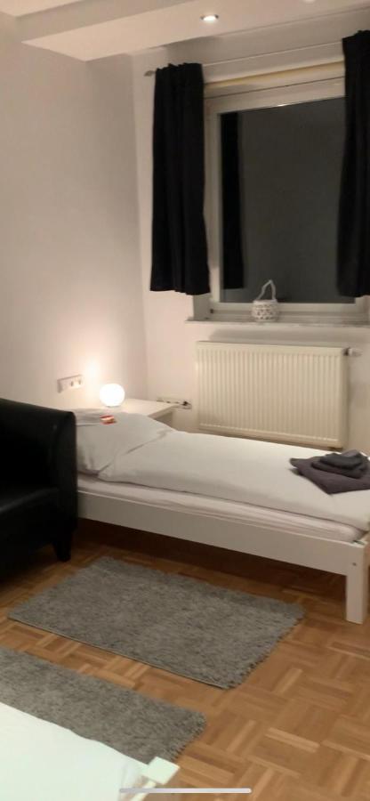 Aschaffapartment 4 Schlafzimmer Bis 10 Personen Bei Aschaffenburg Mainaschaff Экстерьер фото
