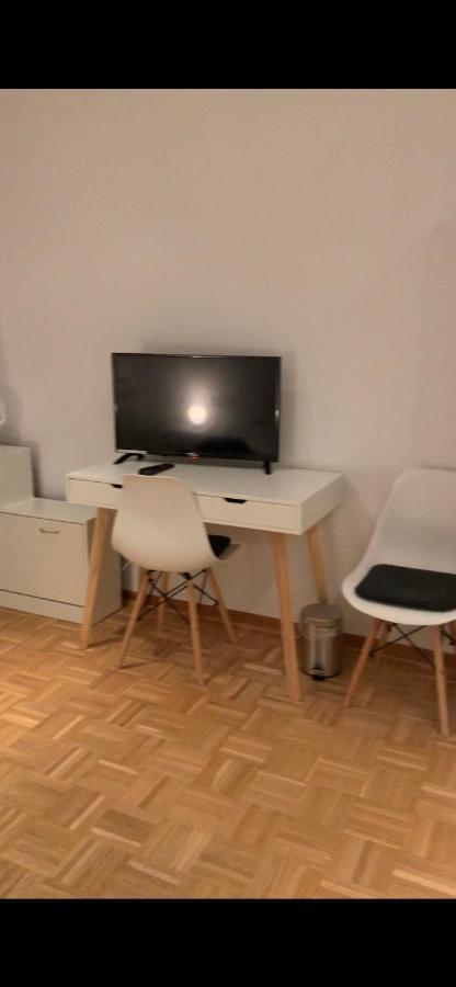 Aschaffapartment 4 Schlafzimmer Bis 10 Personen Bei Aschaffenburg Mainaschaff Экстерьер фото